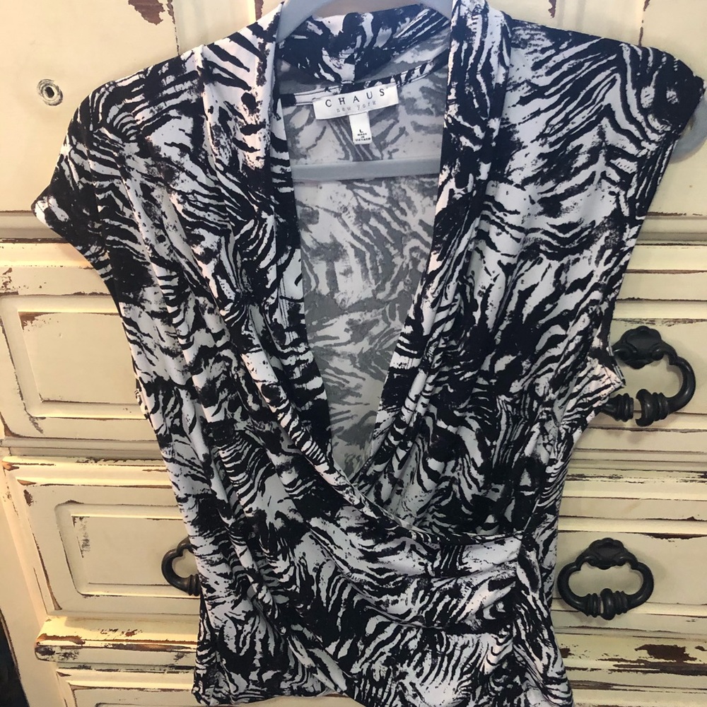 Chaus New York cross over top